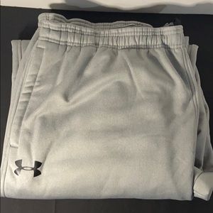Under Armour 4XL cold gear sweatpants.